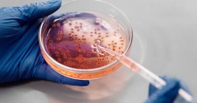 Disease detective tracks an invisible virus