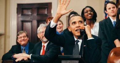 Obama becomes the president of America with majority votes.