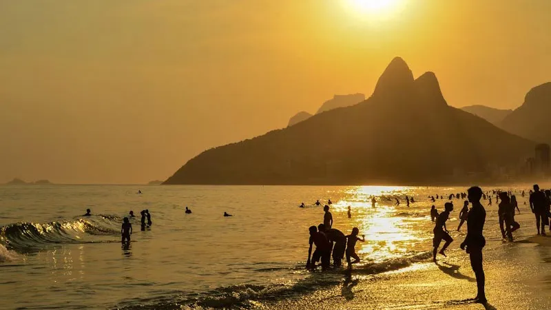 10 Melhores Praias do Rio de Janeiro 8 Sunset-Rio-Por-do-Sol-Arpoador