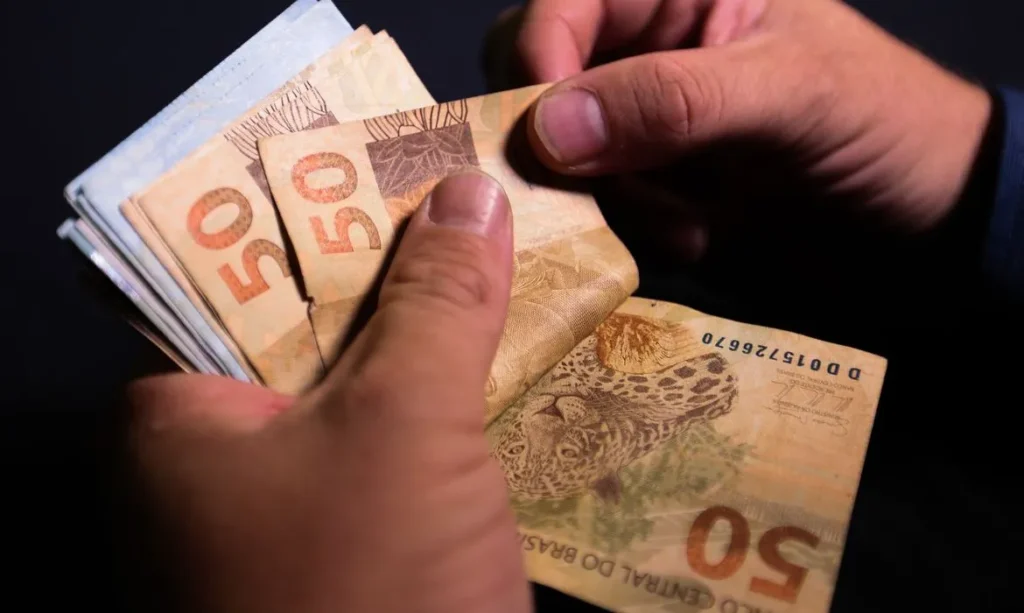 BC alerta: R$ 8,3 bilhões em dinheiro esquecido aguardam resgate 2 BC alerta: R$ 8,3 bilhões em dinheiro esquecido aguardam resgate