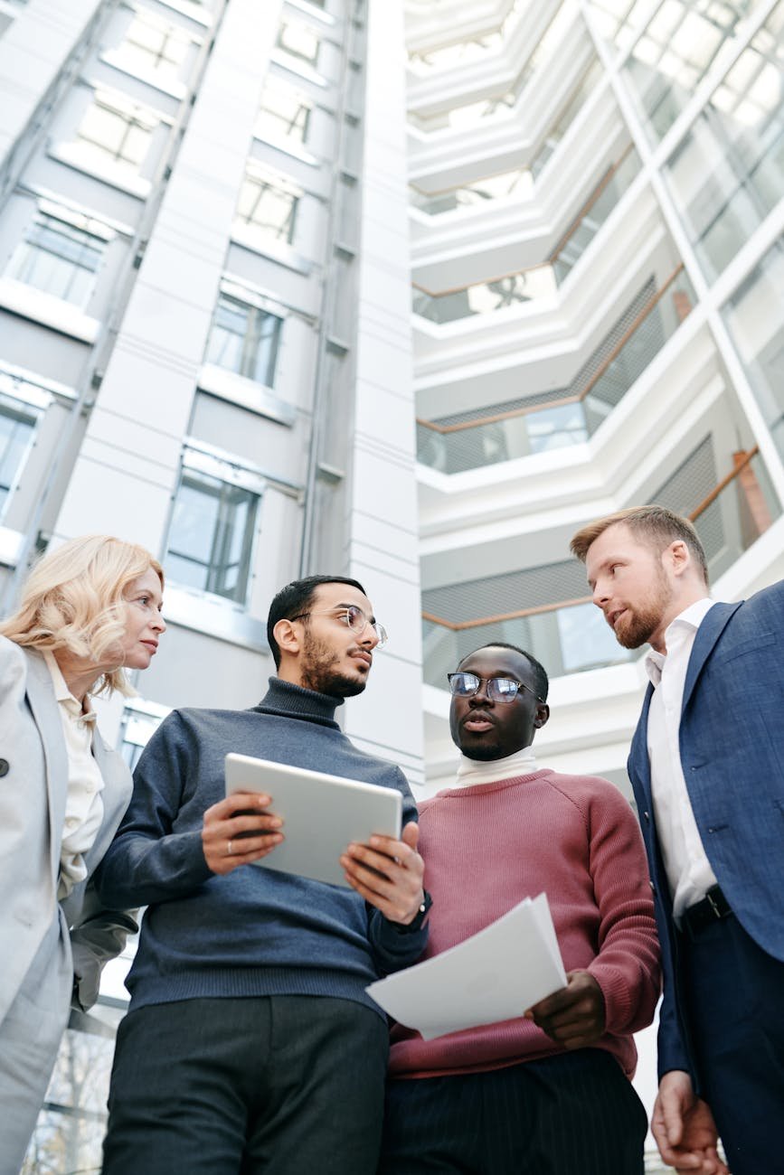 Monopólio da internet do tráfico em Duque de Caxias: respostas de moradores e provedores