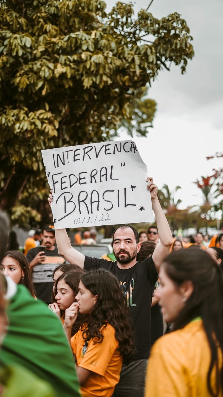 Organizações criminosas como terroristas: 60% dos brasileiros apoiam classificação, aponta Quaest