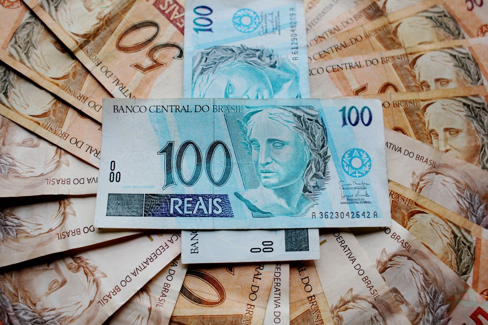 Estratégia Concursos é grátis? Descubra os conteúdos disponíveis sem custo