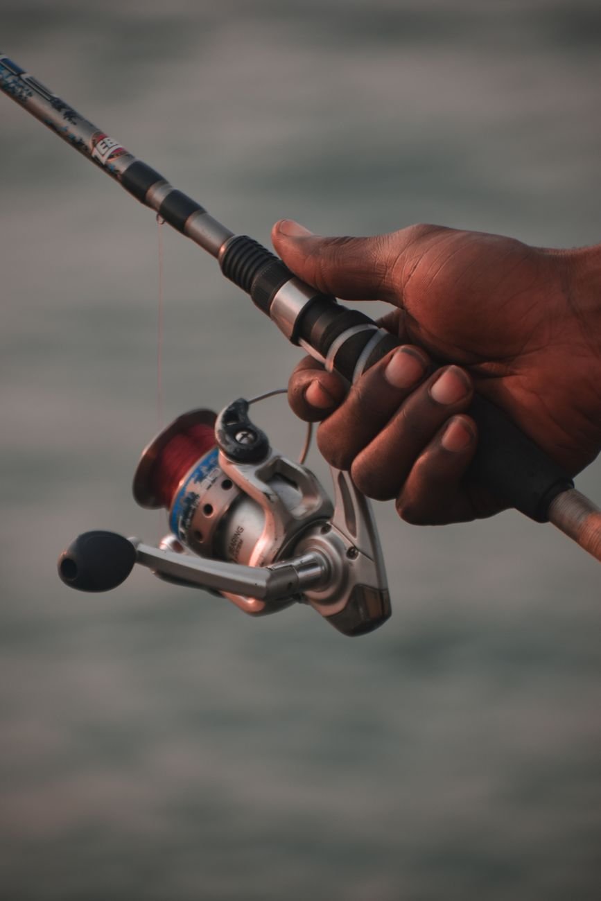 Como escolher a melhor vara para pesca esportiva: 5 dicas cruciais 5 Analise a libragem e a ação do equipamento - Como escolher a melhor vara para pesca esportiva