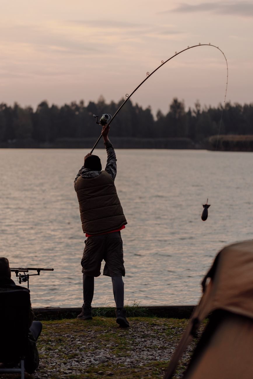 Como escolher a melhor vara para pesca esportiva: 5 dicas cruciais 7 A escolha do preço e da marca - Como escolher a melhor vara para pesca esportiva