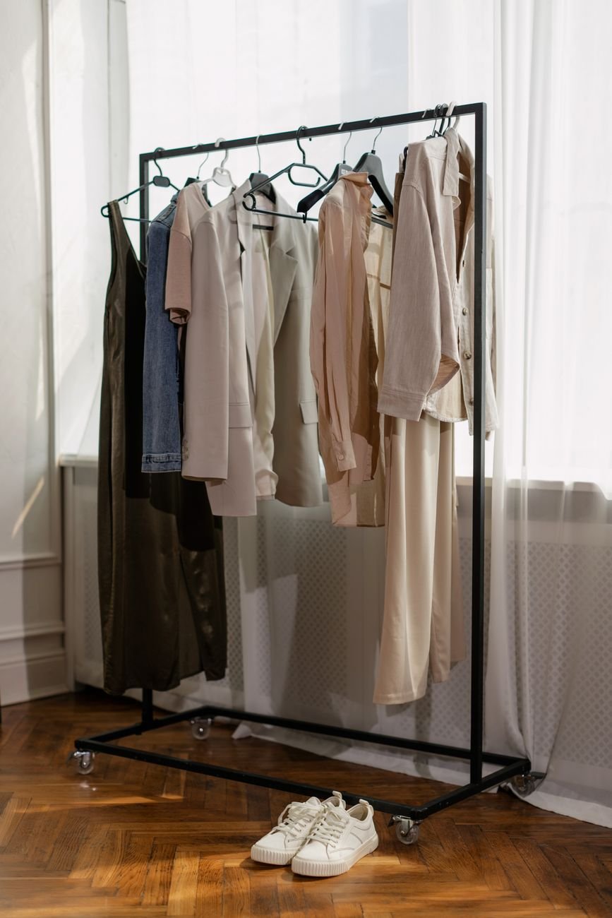 Como Montar Seu Guarda-Roupas Cápsula - guarda-roupas cápsula do torcedor