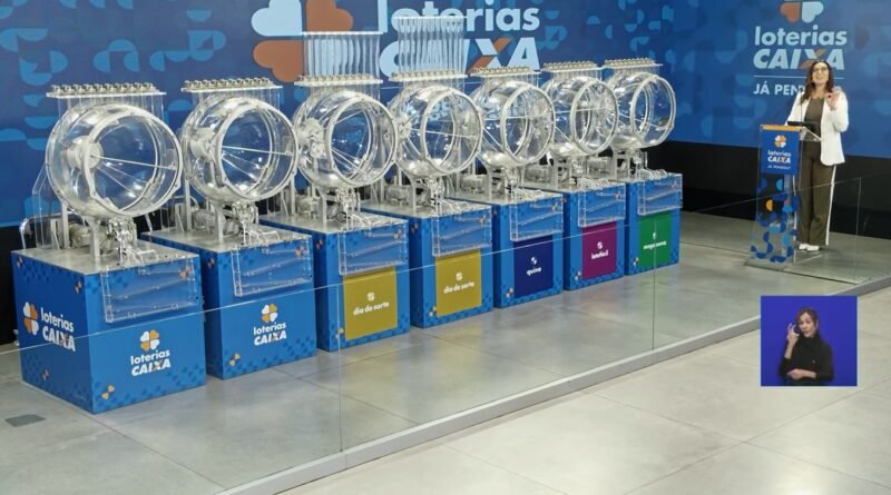 Mega-Sena pode pagar prêmio de R$ 135 milhões nesta terça-feira; acompanhe ao vivo 1 Mega-Sena pode pagar prêmio de R$ 135 milhões nesta terça-feira; acompanhe ao vivo