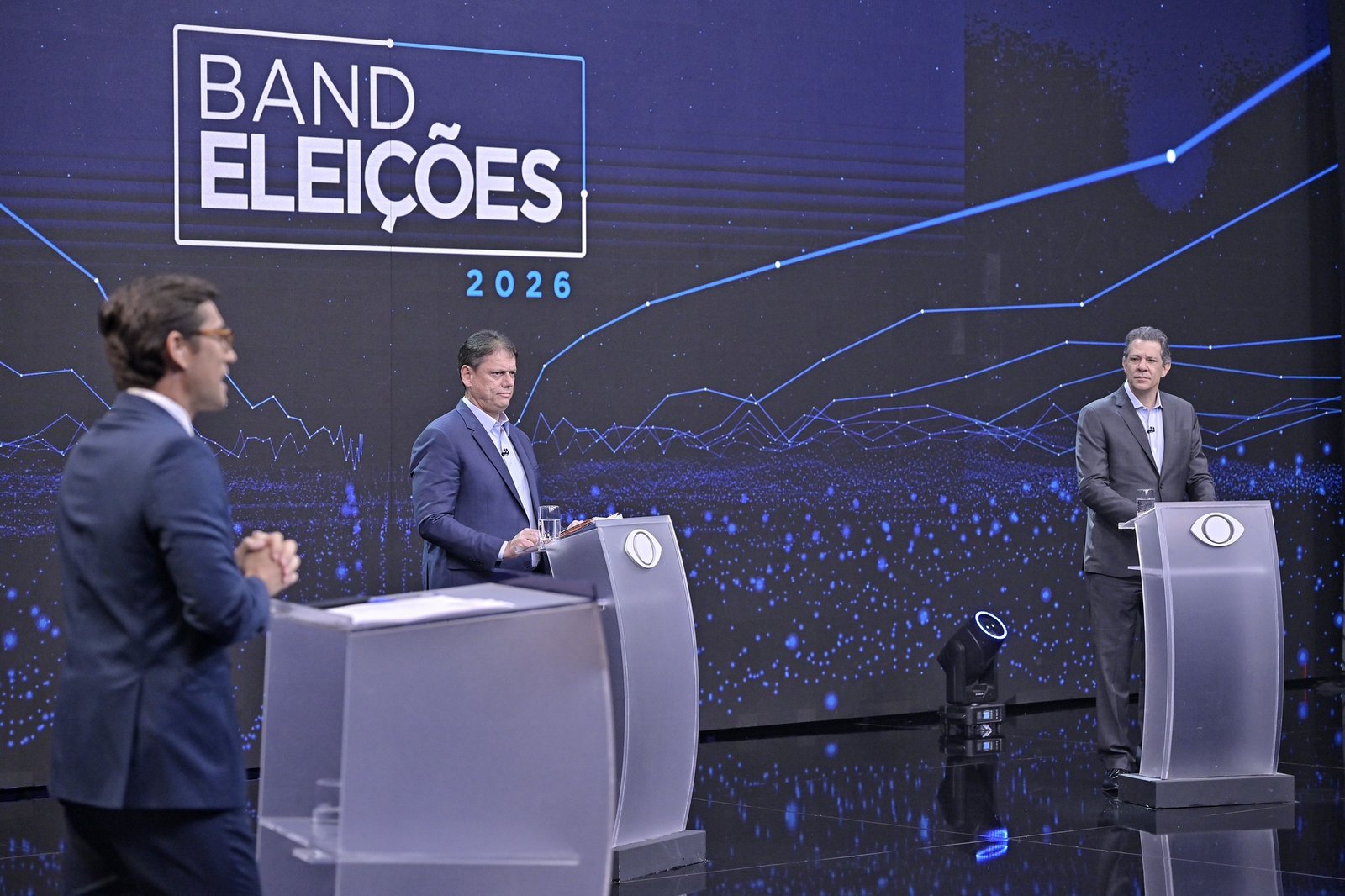 Tarcísio e Haddad fazem 1º debate nacionalizado, com discussões sobre PCC e privatizações