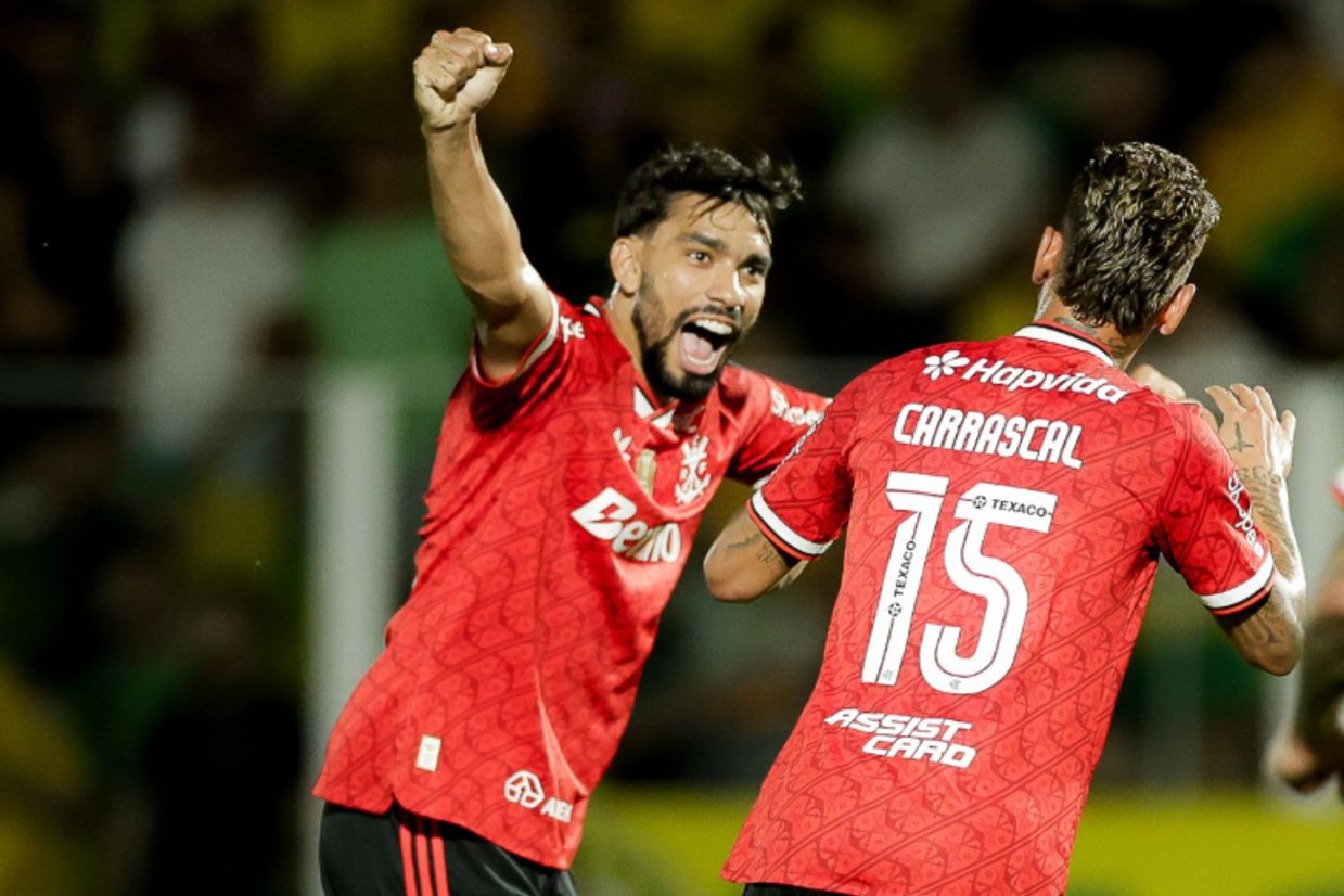 Flamengo atropela Mirassol e encurta distância para o líder Palmeiras