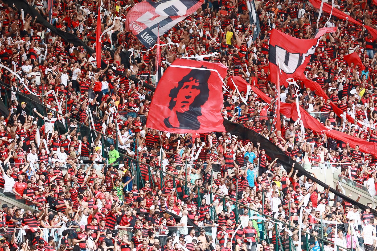 O Papel do Maracanã na História do Futebol Brasileiro - Flamengo x Cruzeiro: Recorde de público na Libertadores desde 2012