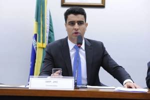 Flávio Bolsonaro confirma apoio a JHC (PSDB) para o governo de Alagoas